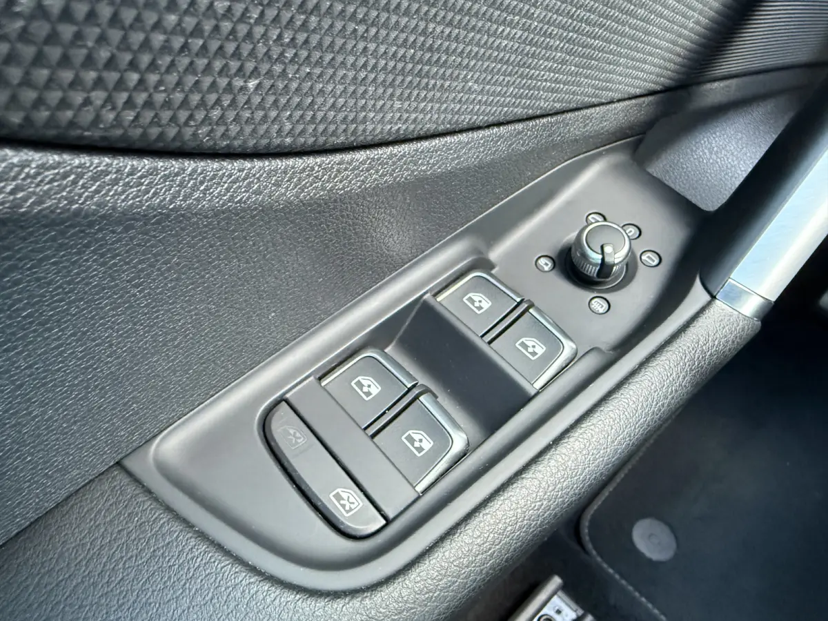 35 TFSI S-Line Virt cock/Apple/Camera/