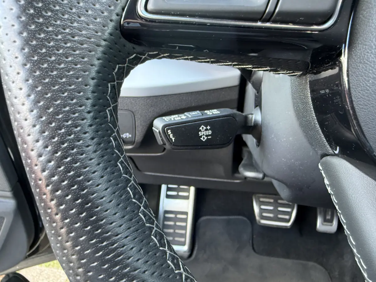 35 TFSI S-Line Virt cock/Apple/Camera/