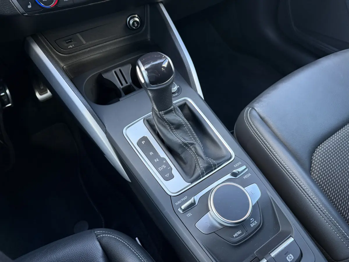 35 TFSI S-Line Virt cock/Apple/Camera/