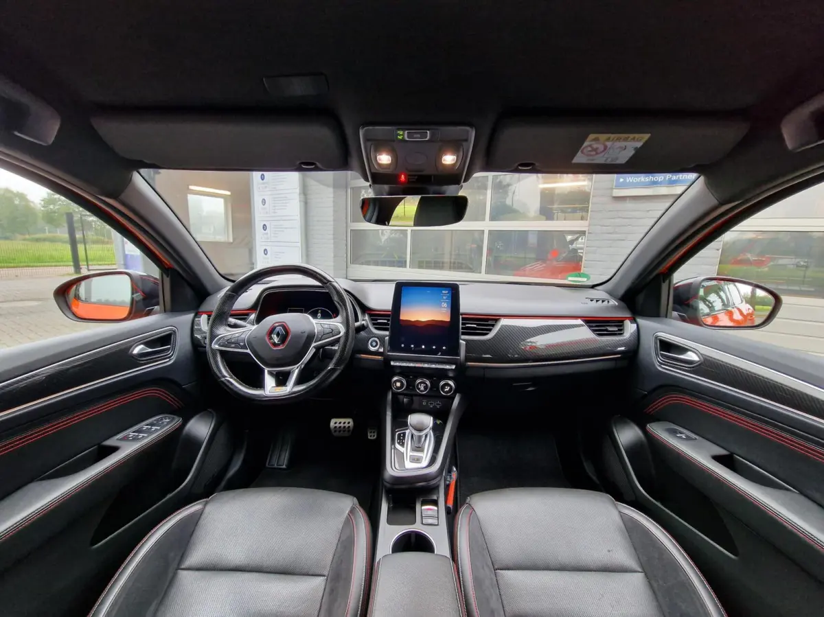 1.6 E-Tech Hybrid 145 R.S. Line|Bose|Carbon|18-inch|LED|Carplay|Camera|ACC|Stoelverwarming|Leder|