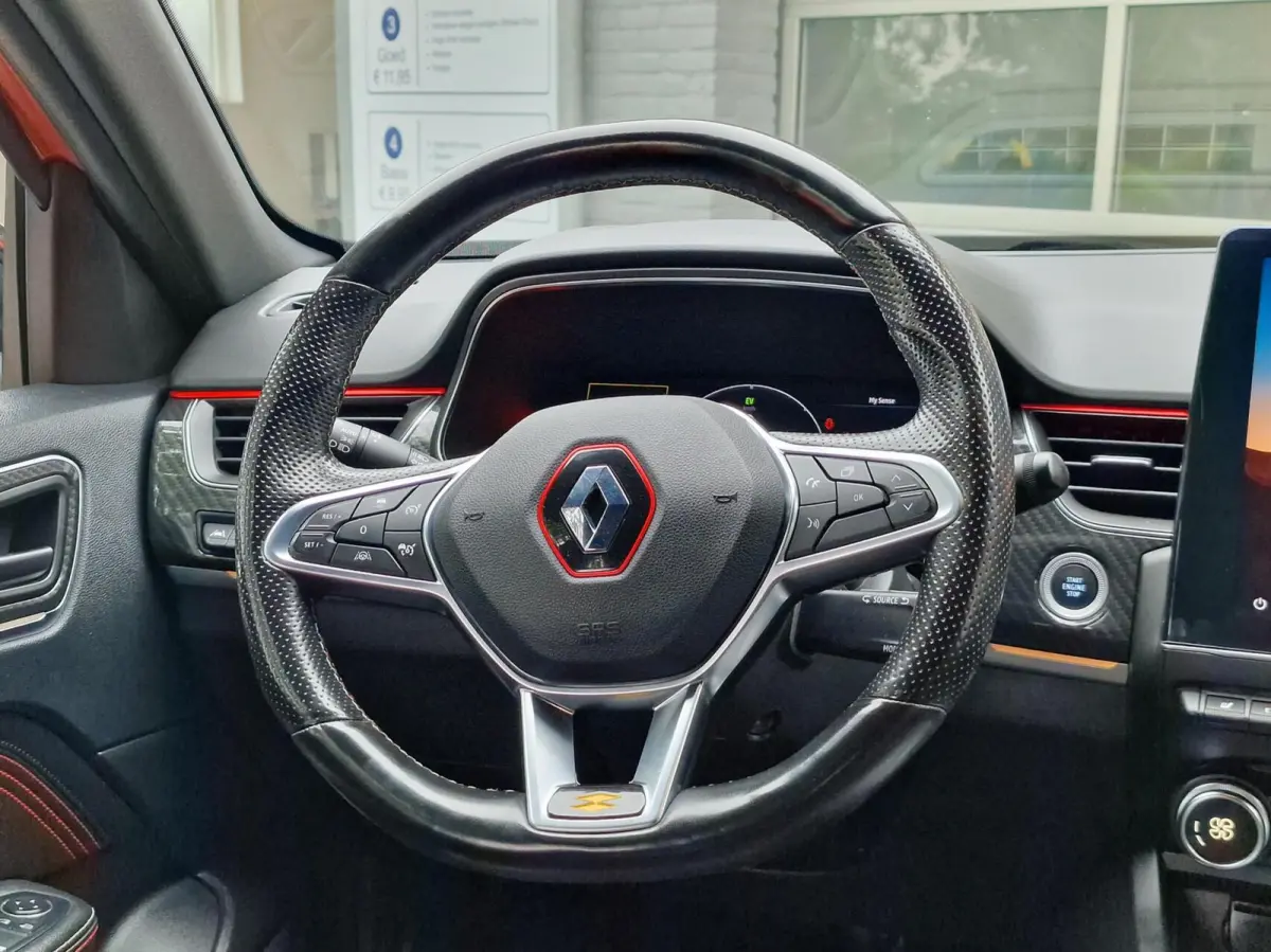 1.6 E-Tech Hybrid 145 R.S. Line|Bose|Carbon|18-inch|LED|Carplay|Camera|ACC|Stoelverwarming|Leder|