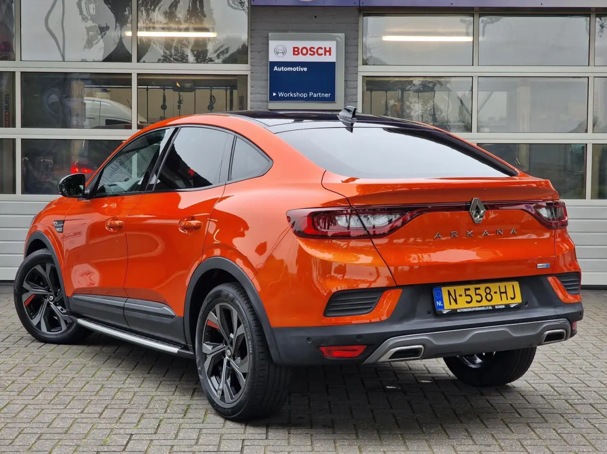 1.6 E-Tech Hybrid 145 R.S. Line|Bose|Carbon|18-inch|LED|Carplay|Camera|ACC|Stoelverwarming|Leder|