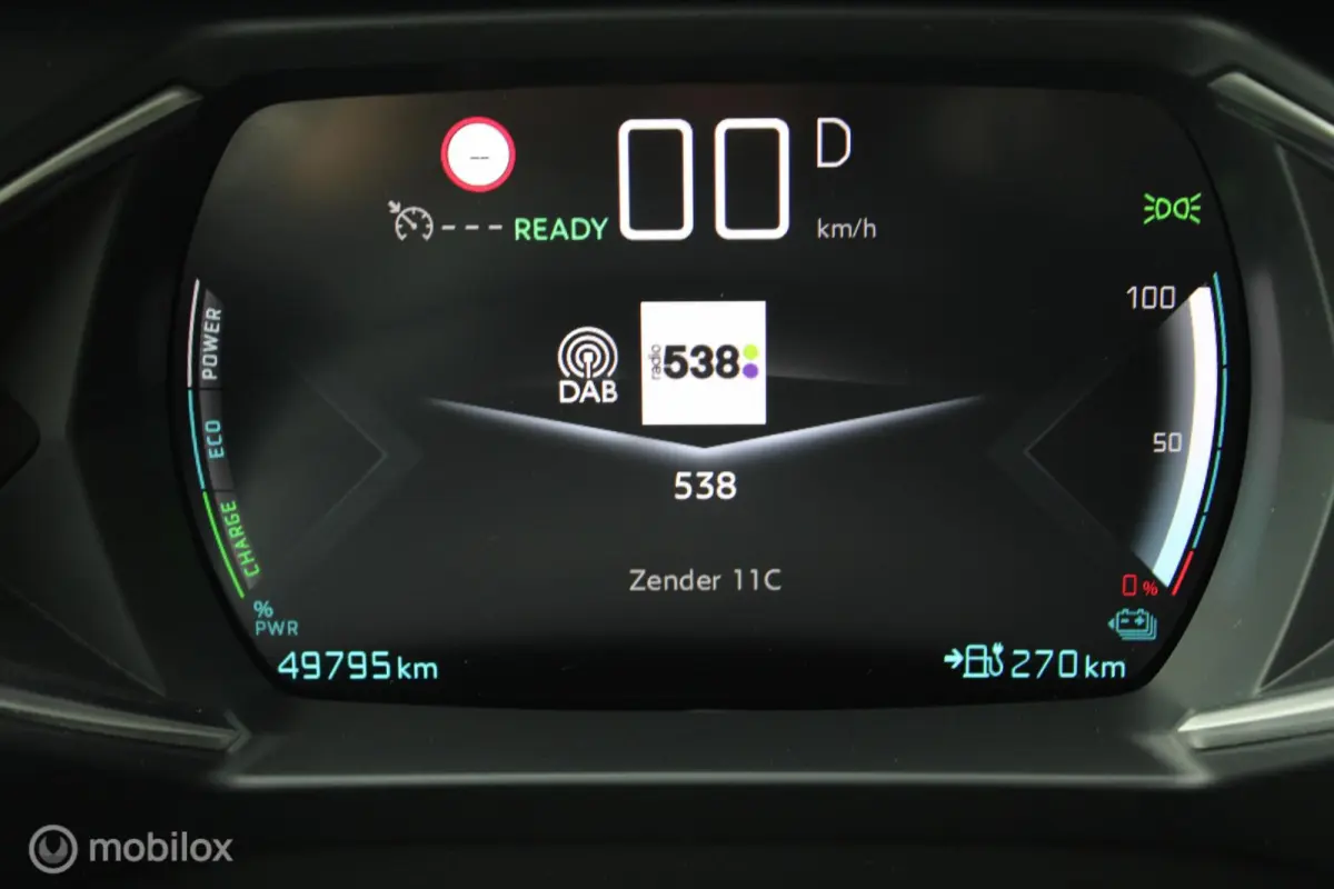 Performance Line 50 kWh, Alcantara Interieur + dashboard, Navi, App connect, Stoelverwarming, Sportstoelen, Donker glas, Cruise, Clima, Pdc + camera