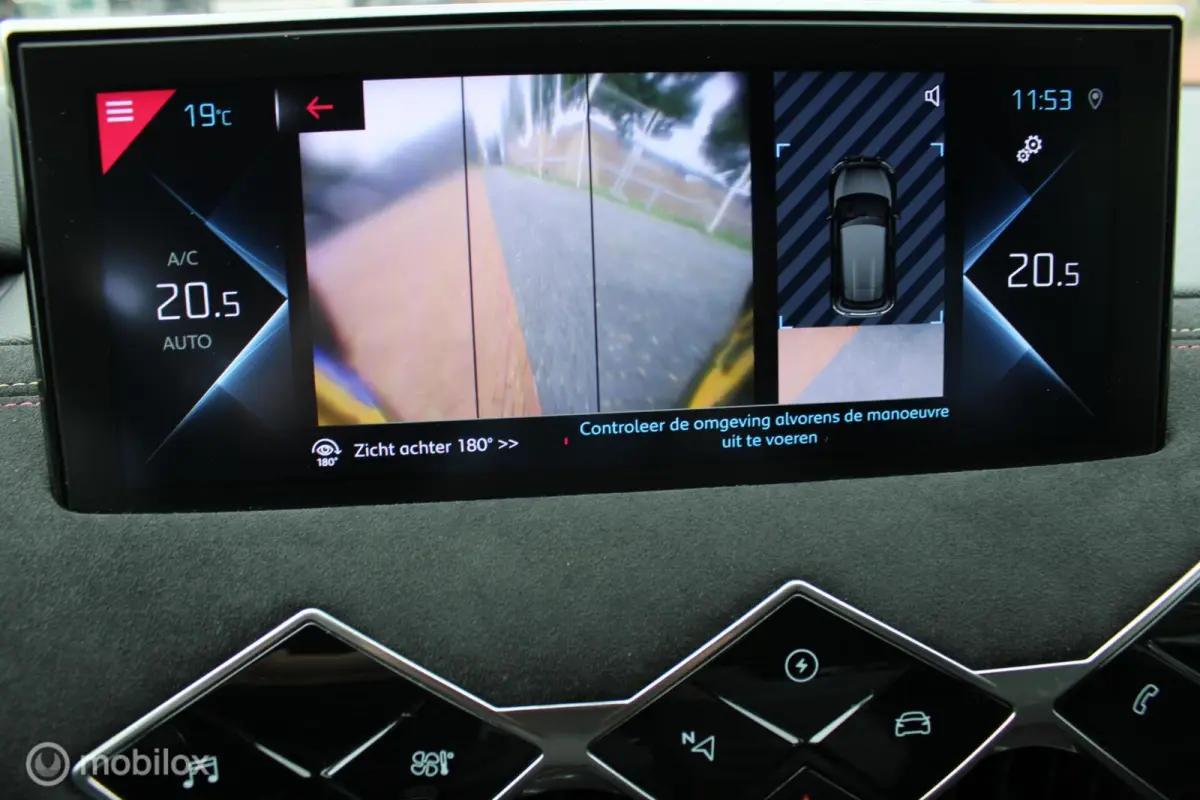 Performance Line 50 kWh, Alcantara Interieur + dashboard, Navi, App connect, Stoelverwarming, Sportstoelen, Donker glas, Cruise, Clima, Pdc + camera