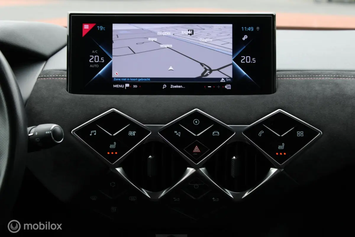 Performance Line 50 kWh, Alcantara Interieur + dashboard, Navi, App connect, Stoelverwarming, Sportstoelen, Donker glas, Cruise, Clima, Pdc + camera