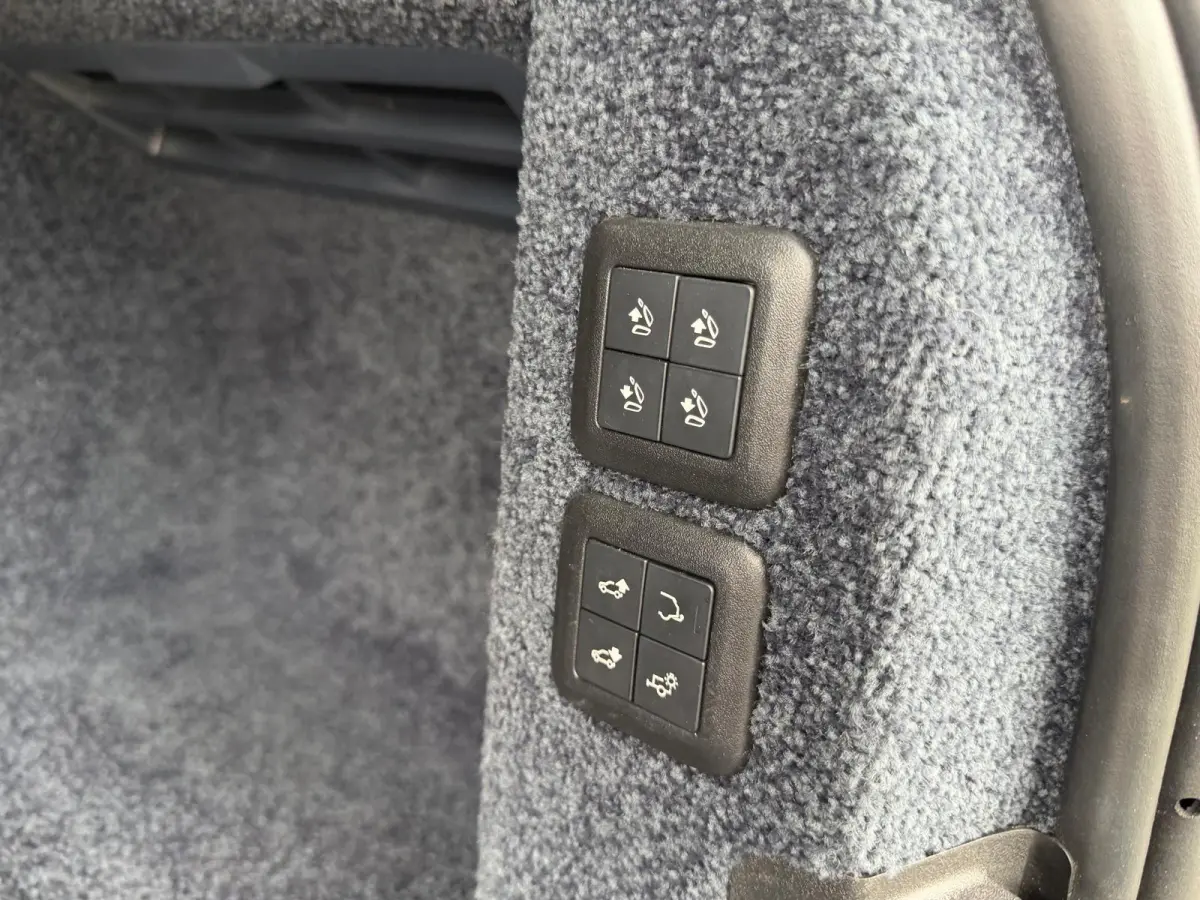 3.0 TDV6 Autobiography | 3E EIGENAAR | 3/6/12MND GARANTIE | AUTOMAAT | PANO | LED | CARPLAY | DAB | MASSAGE | TREKHAAK | CRUISE | STOELKOELING |