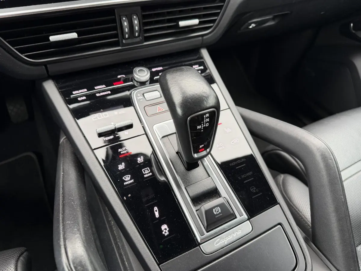 3.0 Sport Chrono | Panoramadak | 360* Camera | Bose | Stoelventilatie/Verwarming | 21 Inch Lichtmetalen Velgen |