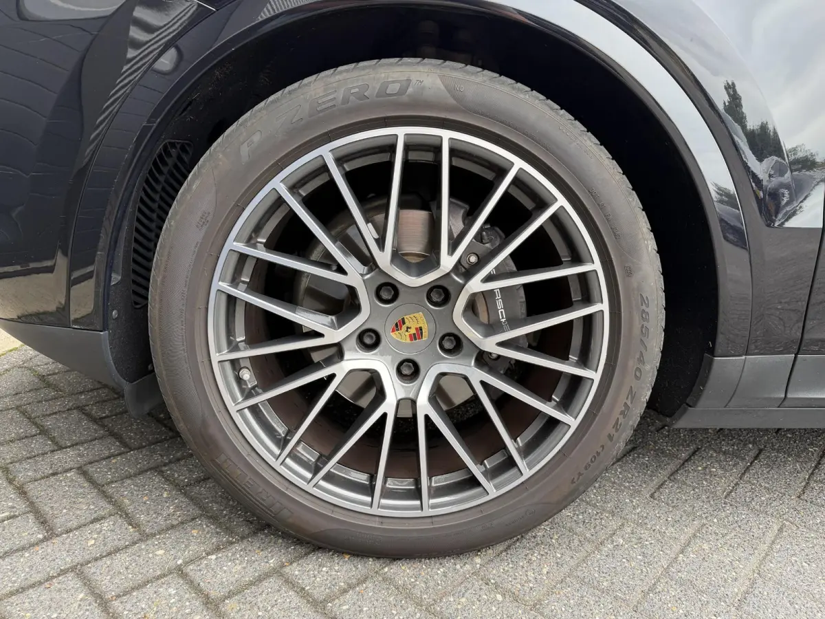 3.0 Sport Chrono | Panoramadak | 360* Camera | Bose | Stoelventilatie/Verwarming | 21 Inch Lichtmetalen Velgen |