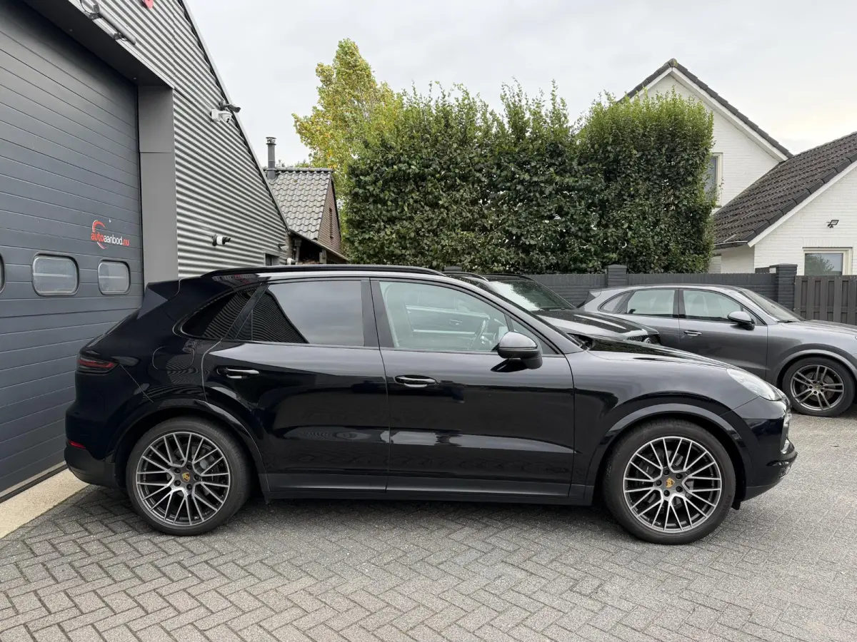 3.0 Sport Chrono | Panoramadak | 360* Camera | Bose | Stoelventilatie/Verwarming | 21 Inch Lichtmetalen Velgen |