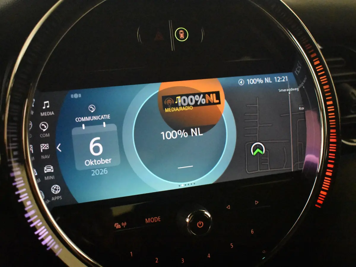 1.5 Cooper Camden Edition Automaat | Leder l Climate control | Cruise control | Navigatie | Parkeersensoren | App Connect | LED | DAB | 16"LMV