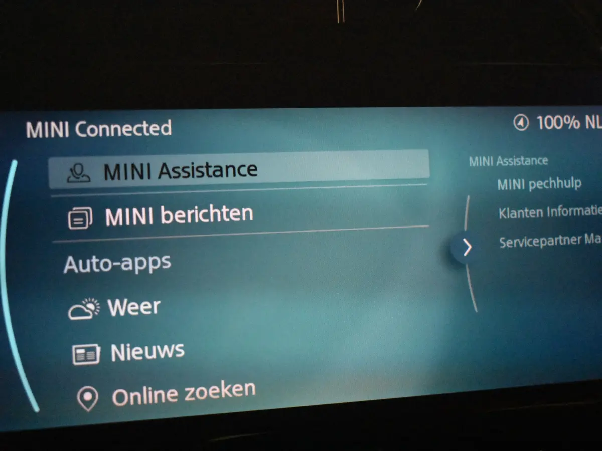 1.5 Cooper Camden Edition Automaat | Leder l Climate control | Cruise control | Navigatie | Parkeersensoren | App Connect | LED | DAB | 16"LMV