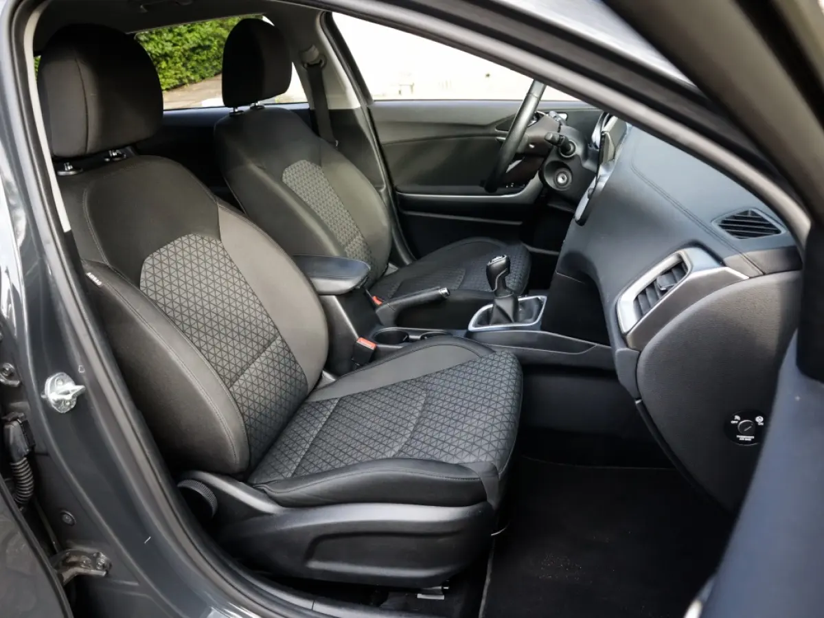 1.0 T-GDi ComfortL. 2e-Eig. & Keurig-Onderh. BOVAG-Garantie. NL-Auto