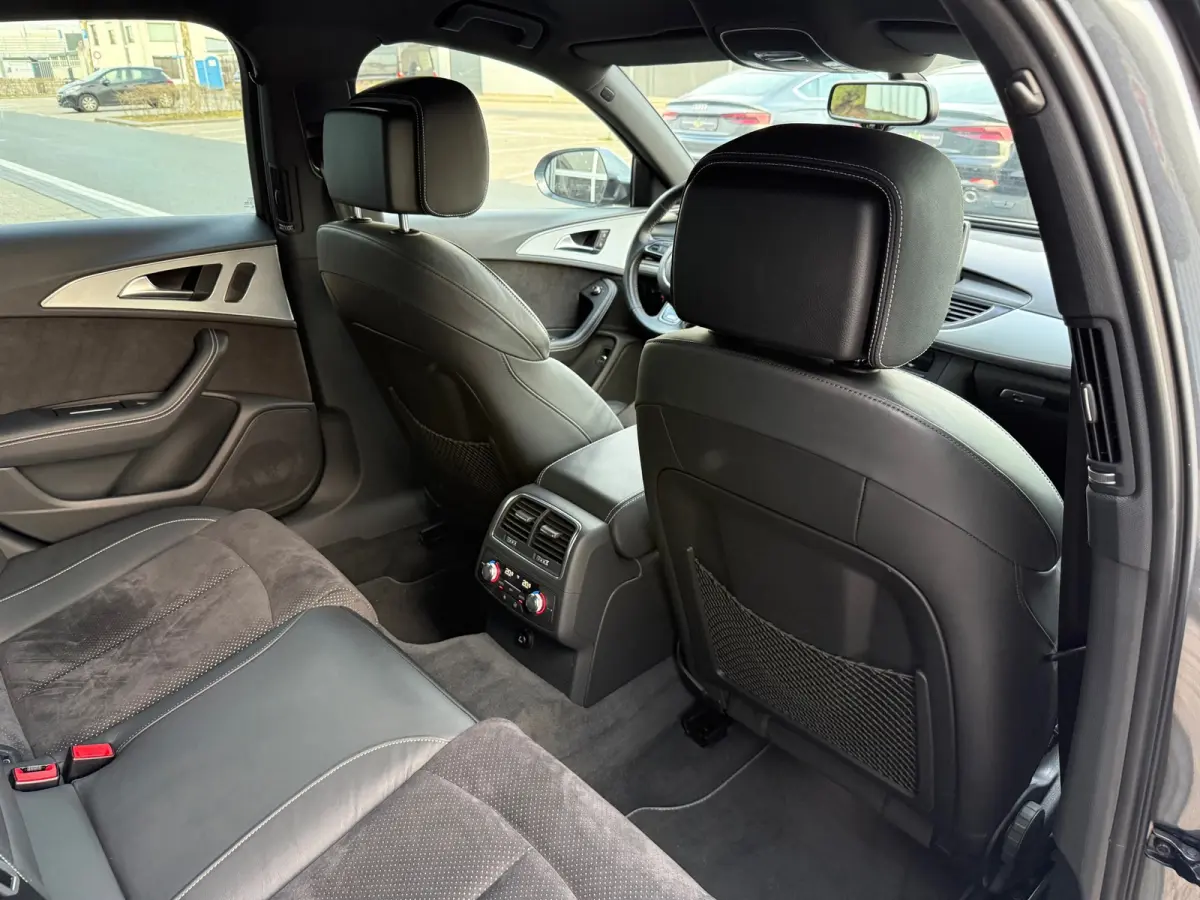 1.8 TFSI Ultra S AUT LMV18/PDC/LEER/NAVI