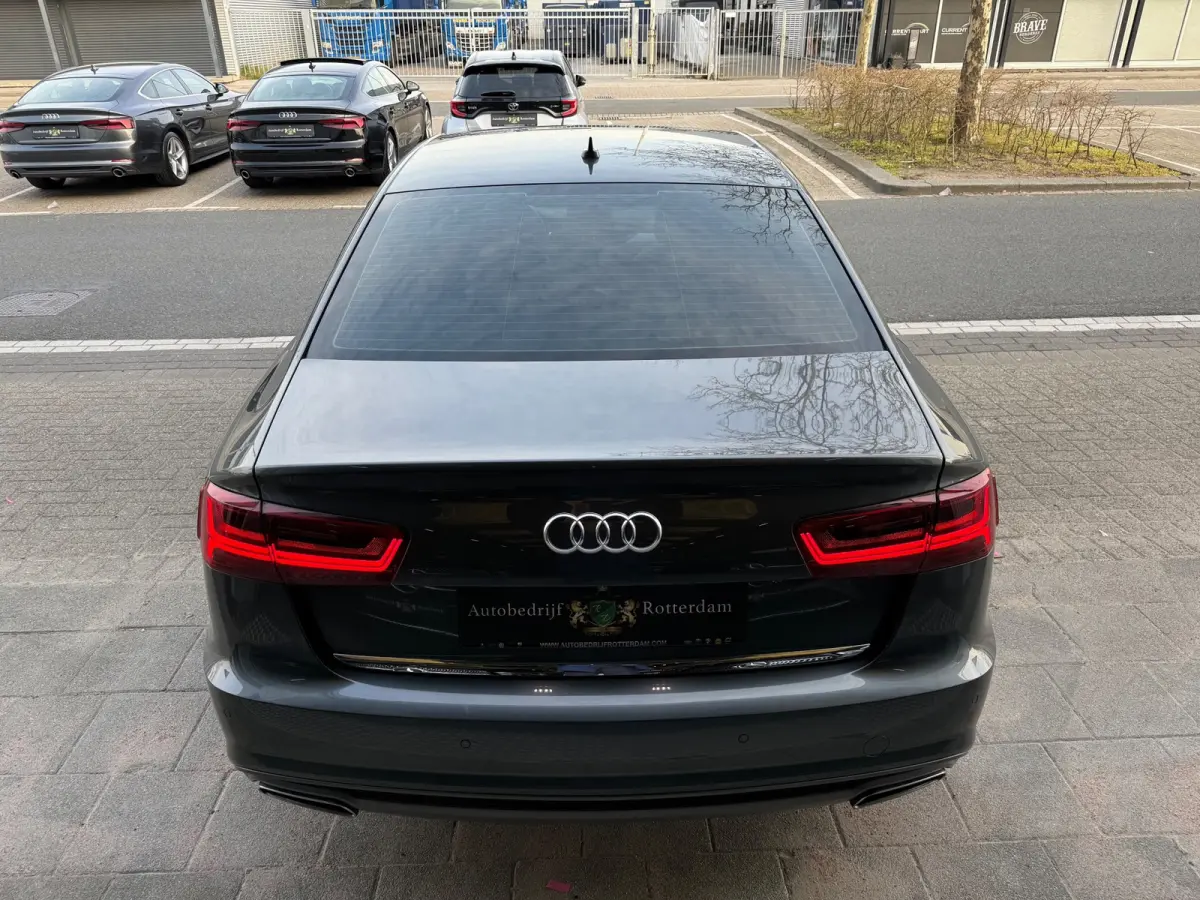 1.8 TFSI Ultra S AUT LMV18/PDC/LEER/NAVI