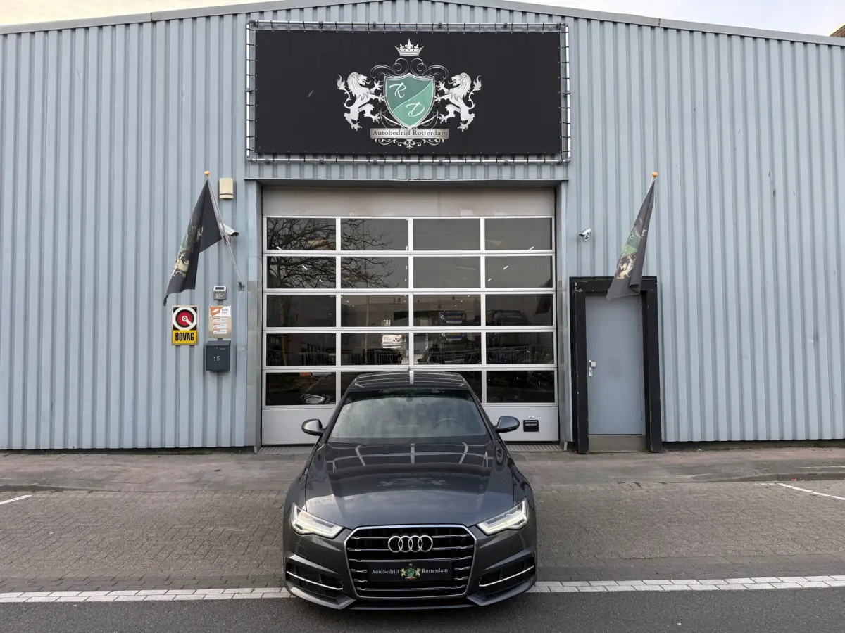 1.8 TFSI Ultra S AUT LMV18/PDC/LEER/NAVI