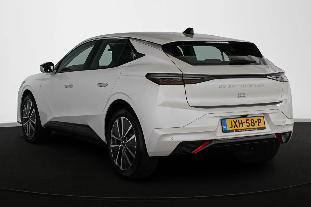 E-Tense Pallas 58.3 kWh Camera Apple CarPlay 19"