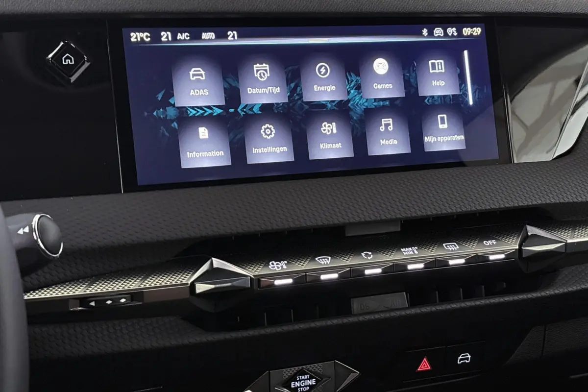 E-Tense Pallas 58.3 kWh Camera Apple CarPlay 19"