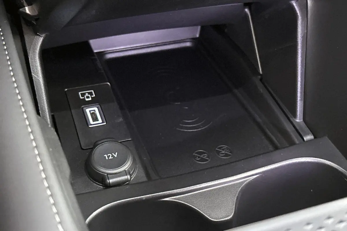 E-Tense Pallas 58.3 kWh Camera Apple CarPlay 19"