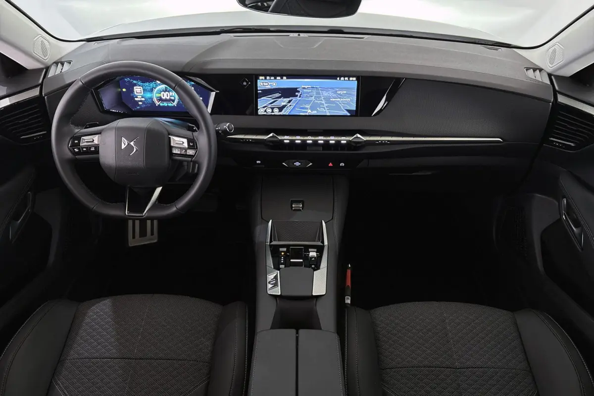 E-Tense Pallas 58.3 kWh Camera Apple CarPlay 19"