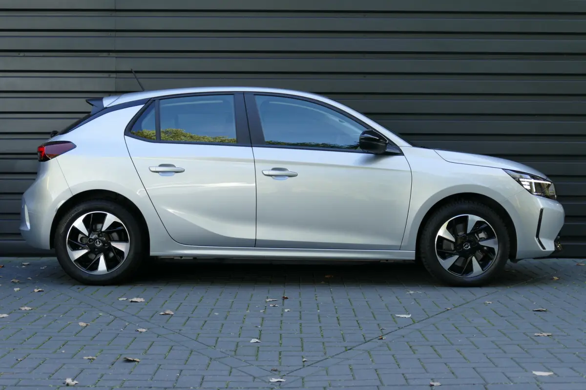 EV 50KWH 136PK EDITION / NAVI / CLIMA / 16" LMV / LED / PDC / BLUETOOTH / CRUISECONTROL / 1E EIGENAAR / SCHITTERENDE STAAT !!