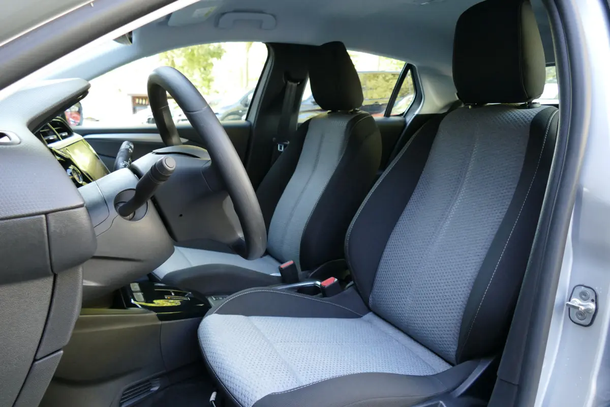 EV 50KWH 136PK EDITION / NAVI / CLIMA / 16" LMV / LED / PDC / BLUETOOTH / CRUISECONTROL / 1E EIGENAAR / SCHITTERENDE STAAT !!