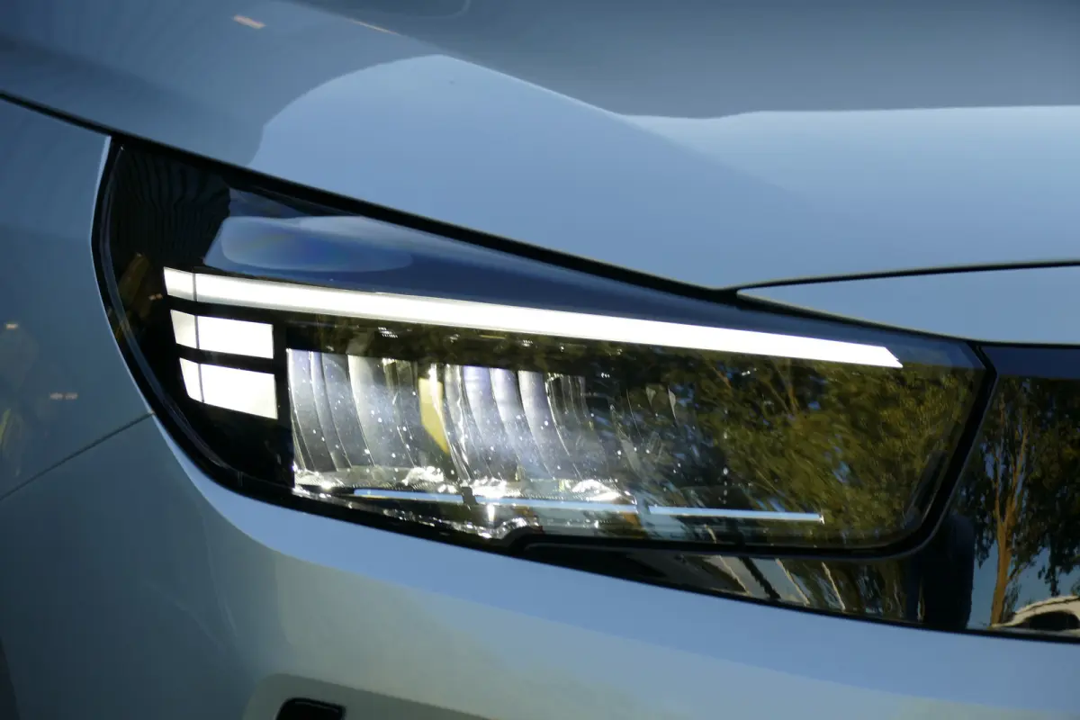 EV 50KWH 136PK EDITION / NAVI / CLIMA / 16" LMV / LED / PDC / BLUETOOTH / CRUISECONTROL / 1E EIGENAAR / SCHITTERENDE STAAT !!
