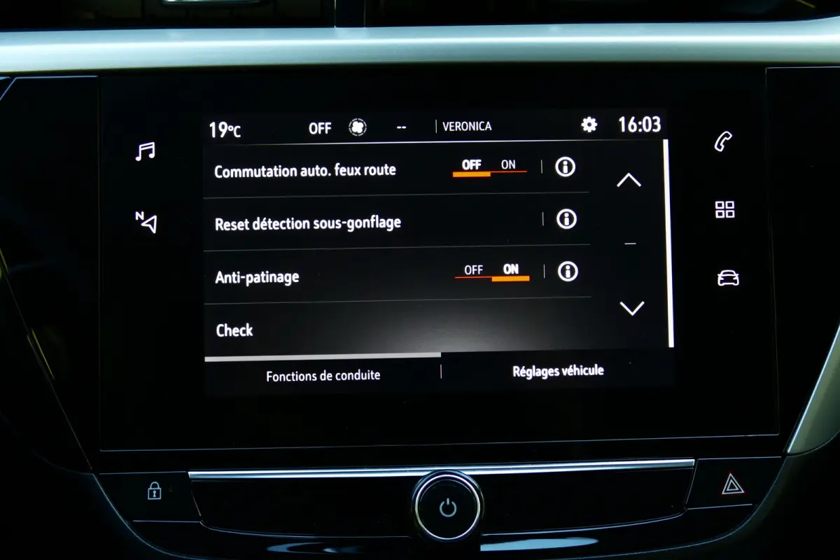 EV 50KWH 136PK EDITION / NAVI / CLIMA / 16" LMV / LED / PDC / BLUETOOTH / CRUISECONTROL / 1E EIGENAAR / SCHITTERENDE STAAT !!