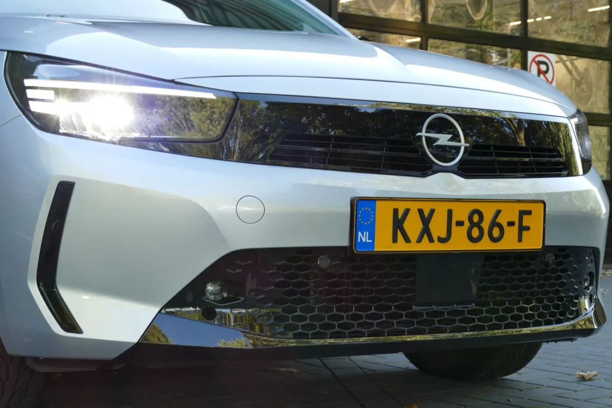 EV 50KWH 136PK EDITION / NAVI / CLIMA / 16" LMV / LED / PDC / BLUETOOTH / CRUISECONTROL / 1E EIGENAAR / SCHITTERENDE STAAT !!