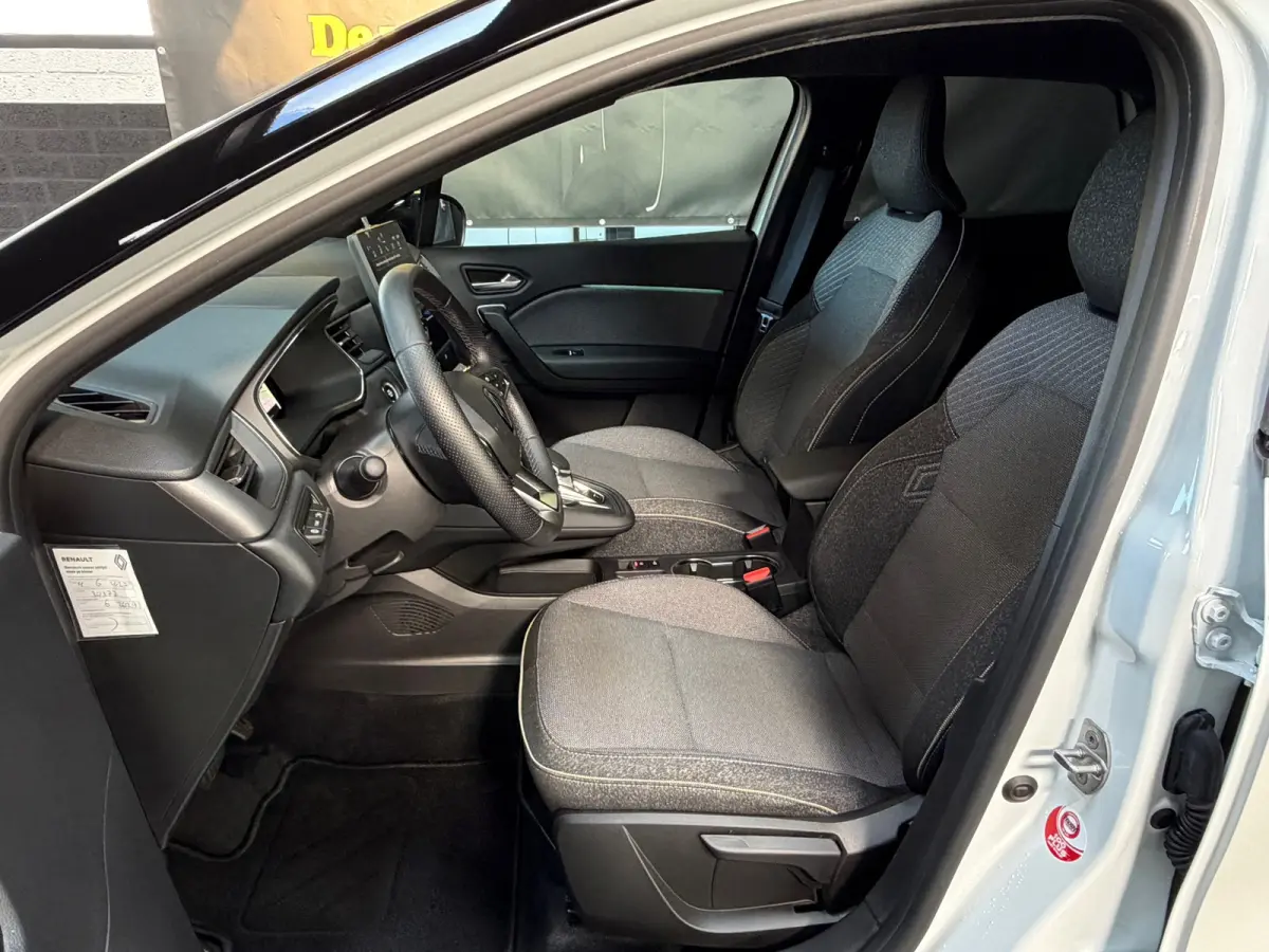 1.6 E-Tech full hybrid 145 techno | Camera | Virtual Dash | ACC | Climate | Automaat | ZGAN | NL Auto | NAP