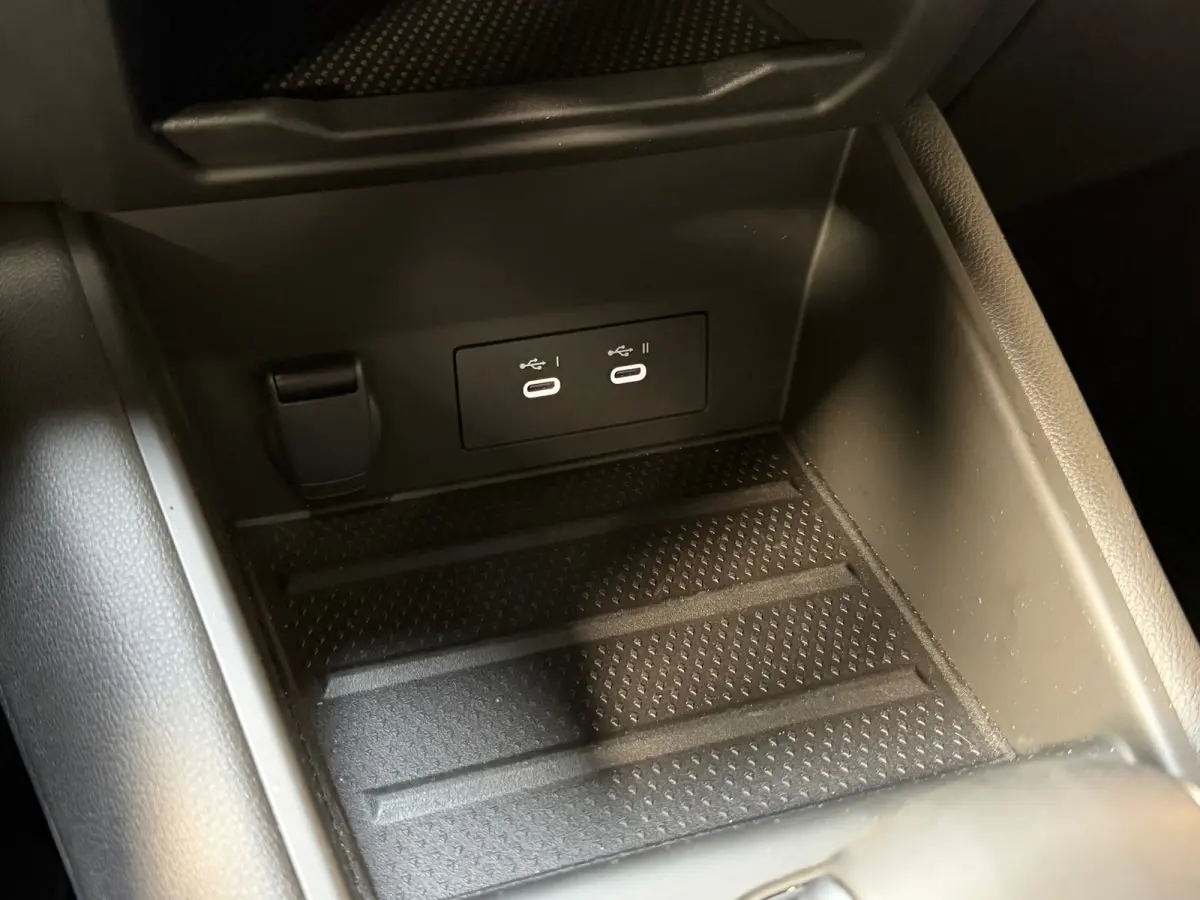 1.6 E-Tech full hybrid 145 techno | Camera | Virtual Dash | ACC | Climate | Automaat | ZGAN | NL Auto | NAP