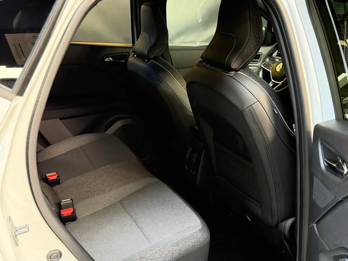 1.6 E-Tech full hybrid 145 techno | Camera | Virtual Dash | ACC | Climate | Automaat | ZGAN | NL Auto | NAP