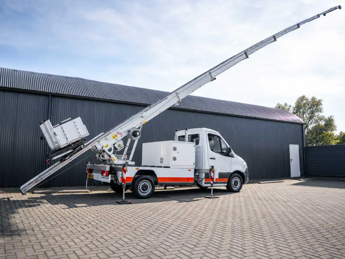 315 | Verhuislift / ladder | Nieuwstaat | Paus City-Floh 27M | 400KG Laadvermogen | Cruise | Airco