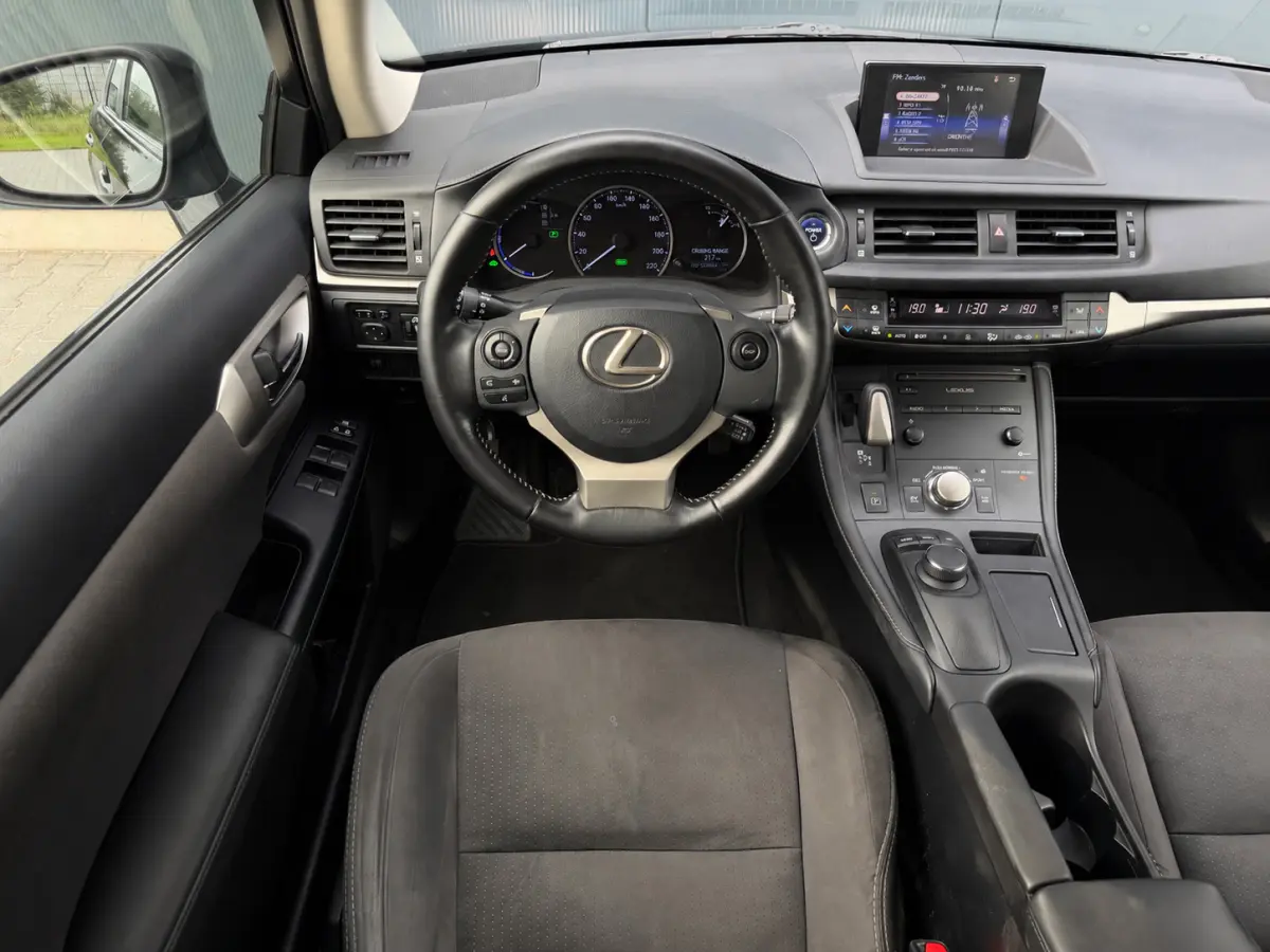 200h Business Line Led - Alcantara - Navi - Camera - Cruise