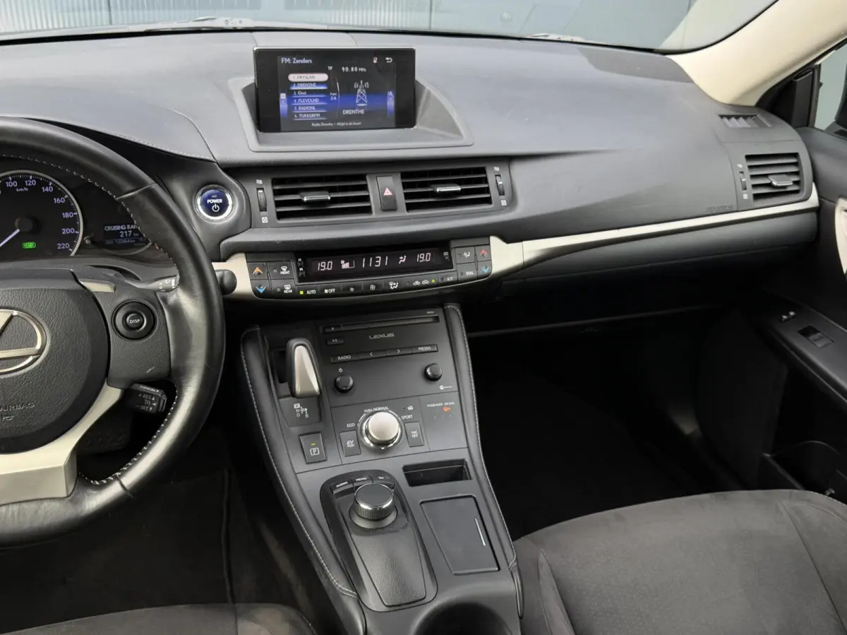 200h Business Line Led - Alcantara - Navi - Camera - Cruise