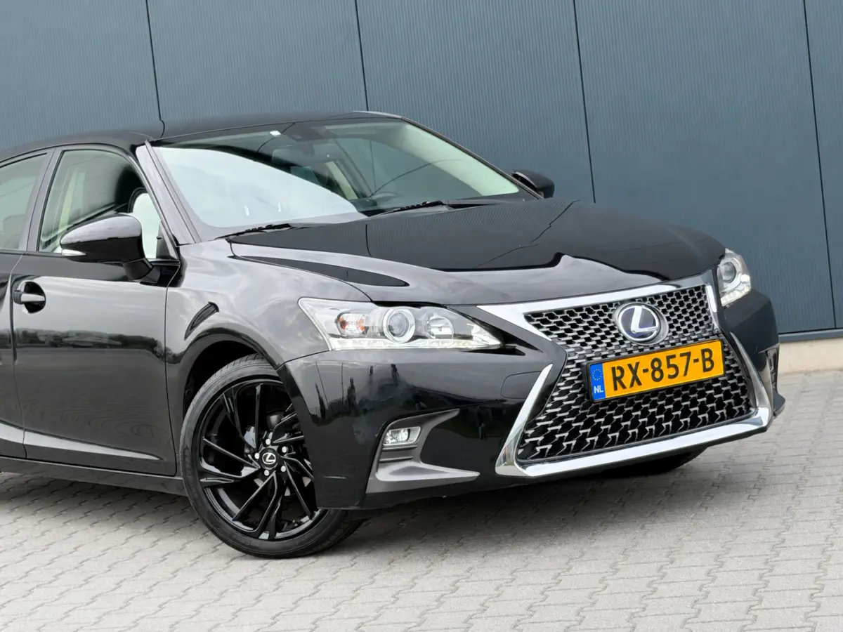 200h Business Line Led - Alcantara - Navi - Camera - Cruise
