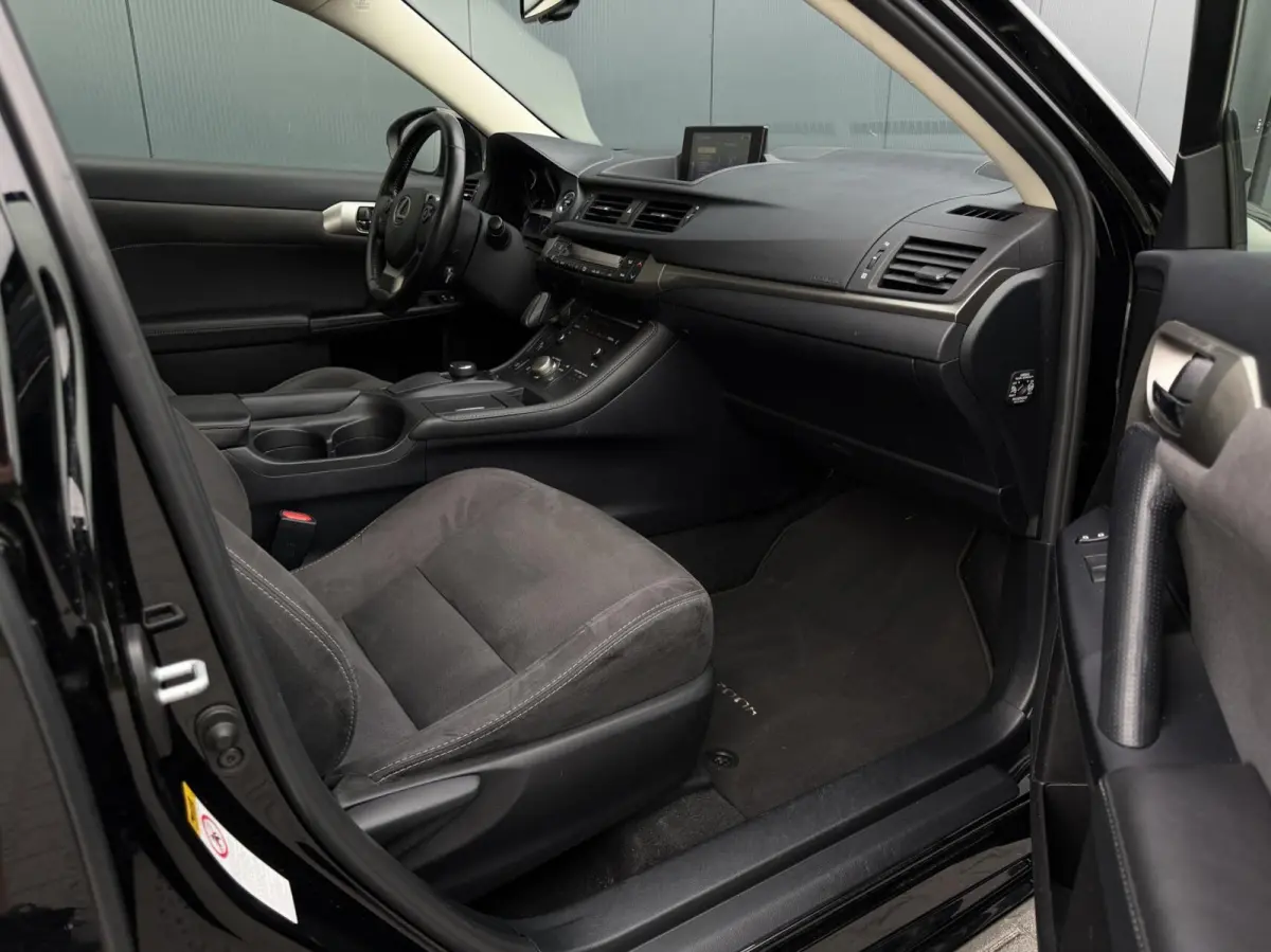 200h Business Line Led - Alcantara - Navi - Camera - Cruise