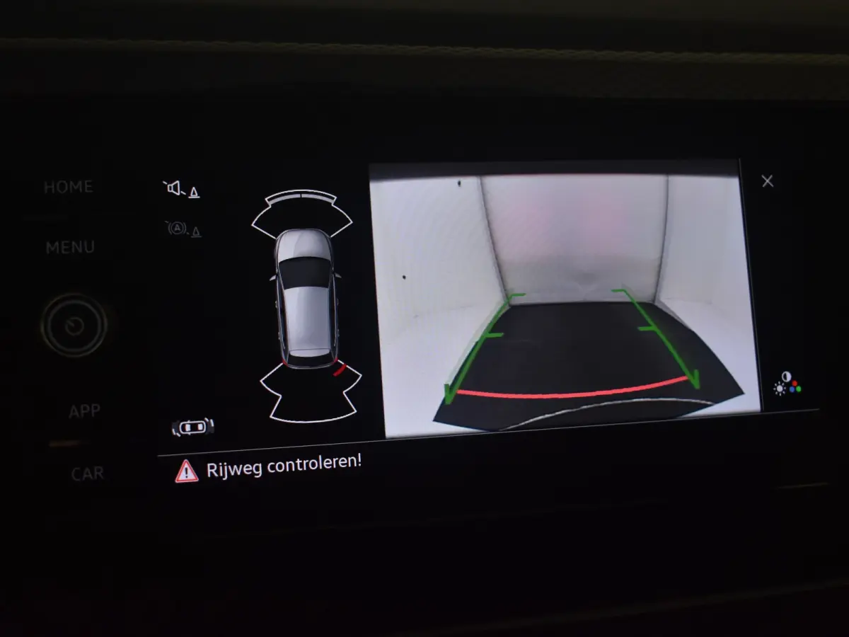 Life Edition 1.0 TSI 7-DSG Auto | Camera | Cr. Contr Adapt | StoelVerwarm. | Apple carplay Android auto | LED | DAB | 15"LMV