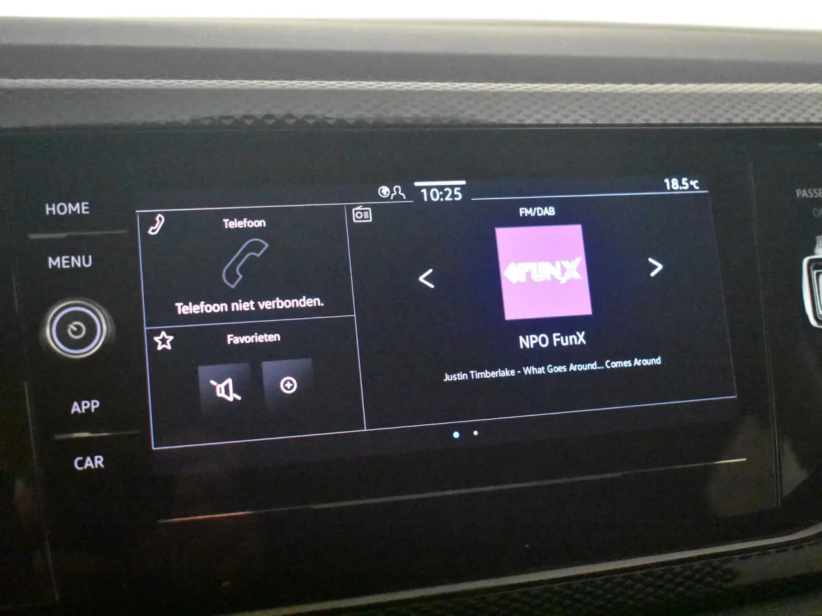 Life Edition 1.0 TSI 7-DSG Auto | Camera | Cr. Contr Adapt | StoelVerwarm. | Apple carplay Android auto | LED | DAB | 15"LMV