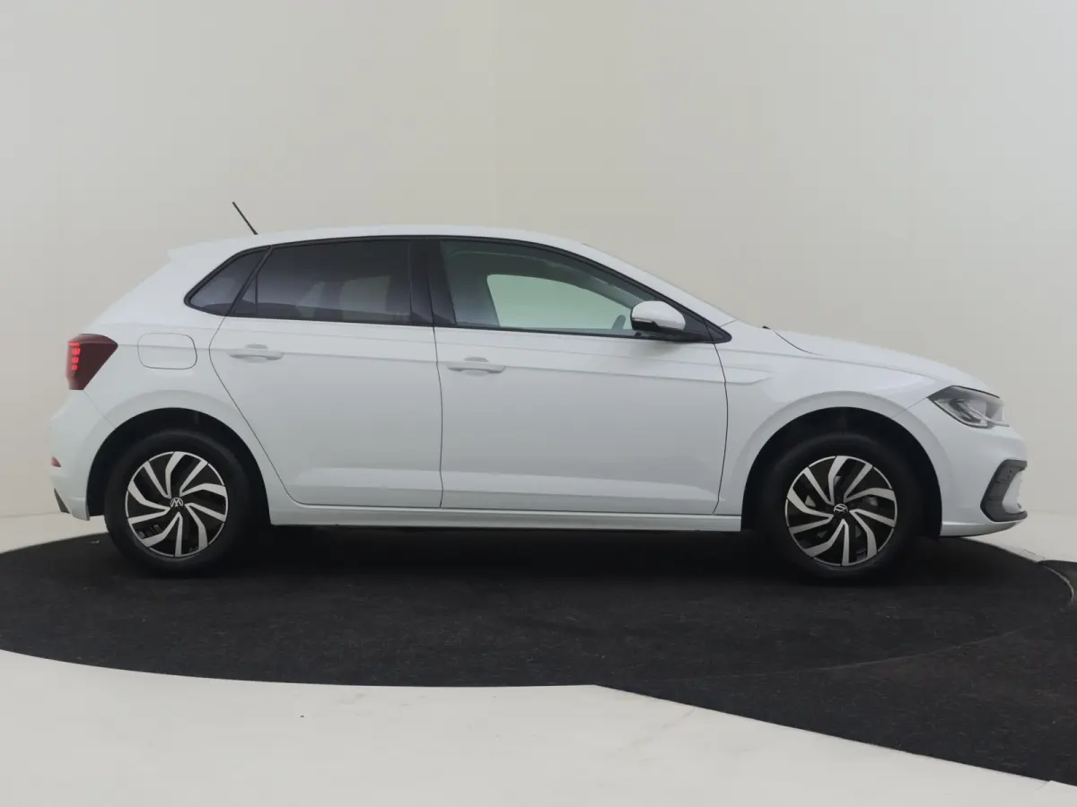 Life Edition 1.0 TSI 7-DSG Auto | Camera | Cr. Contr Adapt | StoelVerwarm. | Apple carplay Android auto | LED | DAB | 15"LMV