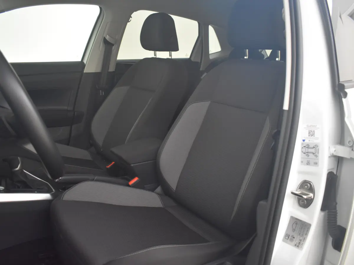 Life Edition 1.0 TSI 7-DSG Auto | Camera | Cr. Contr Adapt | StoelVerwarm. | Apple carplay Android auto | LED | DAB | 15"LMV