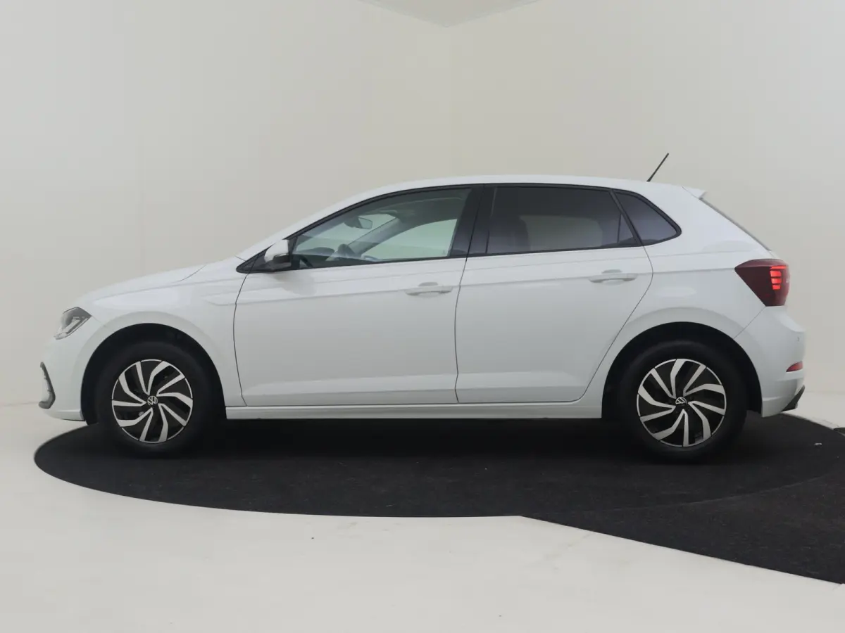 Life Edition 1.0 TSI 7-DSG Auto | Camera | Cr. Contr Adapt | StoelVerwarm. | Apple carplay Android auto | LED | DAB | 15"LMV