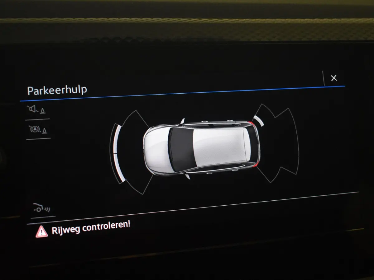 Life Edition 1.0 TSI 7-DSG Auto | Camera | Cr. Contr Adapt | StoelVerwarm. | Apple carplay Android auto | LED | DAB | 15"LMV