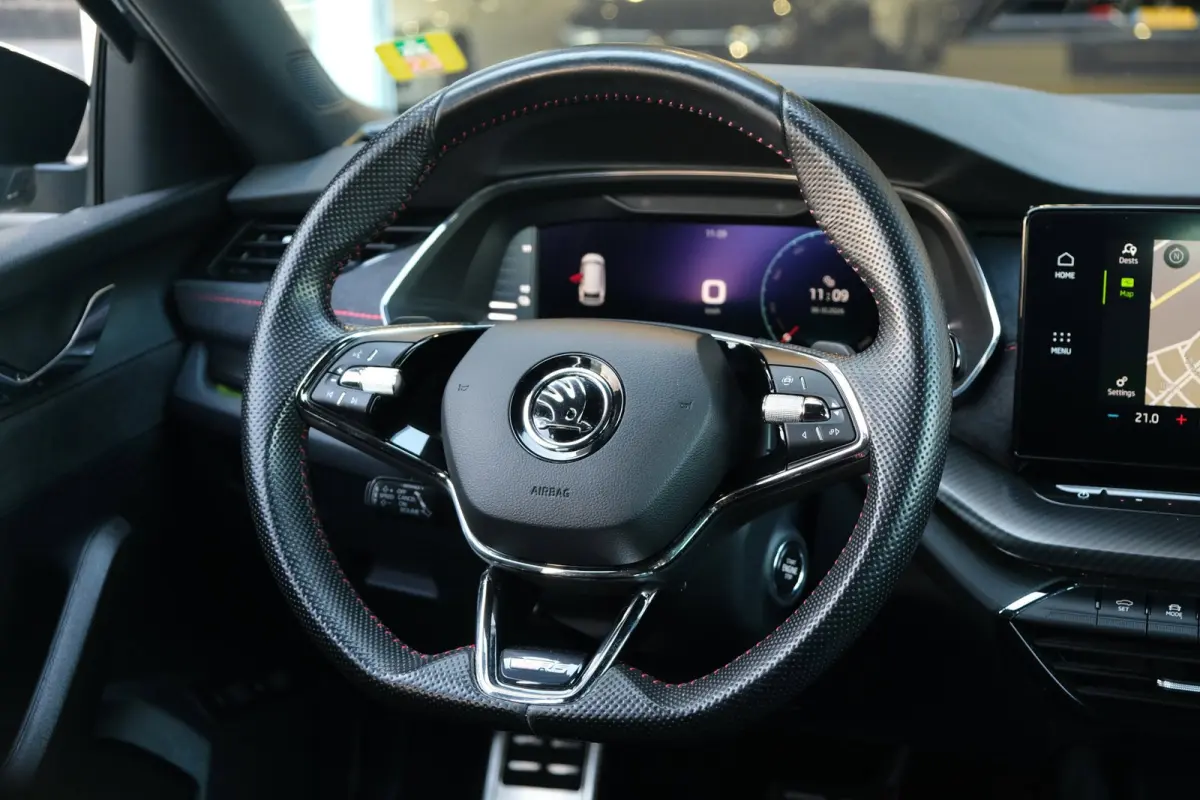 1.4 TSI RS iV PHEV 245PK Led Navi Virtual Keyless ACC Elek Achterklep