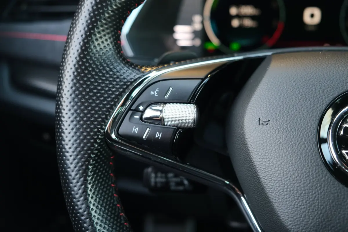 1.4 TSI RS iV PHEV 245PK Led Navi Virtual Keyless ACC Elek Achterklep