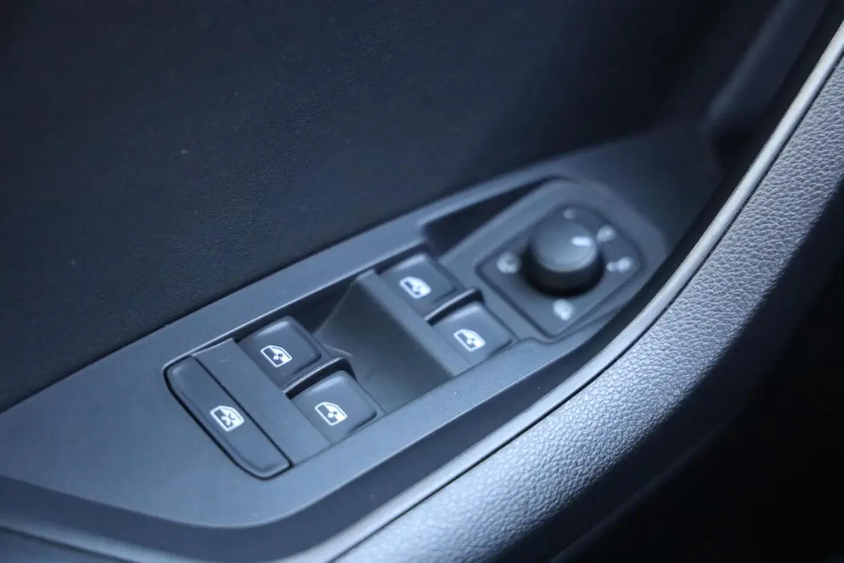 1.5 TSI Business Edition|Trekhaak|Stoelverwarming|ACC|Dodehoek detectie|Carplay|Clima