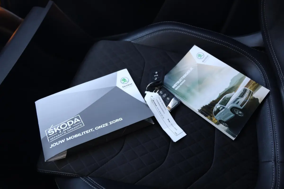 1.5 TSI Business Edition|Trekhaak|Stoelverwarming|ACC|Dodehoek detectie|Carplay|Clima