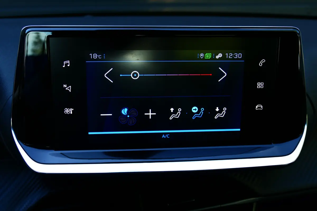 1.2 PURETECH 100PK ACTIVE PACK / NAVI / LED / AIRCO / BLUETOOTH / CRUISECONTROL / 1E EIGENAAR / SCHITTERENDE STAAT !!