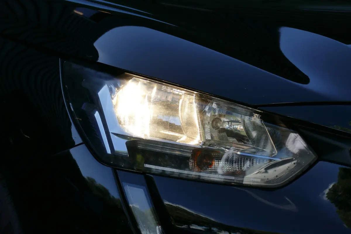 1.2 PURETECH 100PK ACTIVE PACK / NAVI / LED / AIRCO / BLUETOOTH / CRUISECONTROL / 1E EIGENAAR / SCHITTERENDE STAAT !!