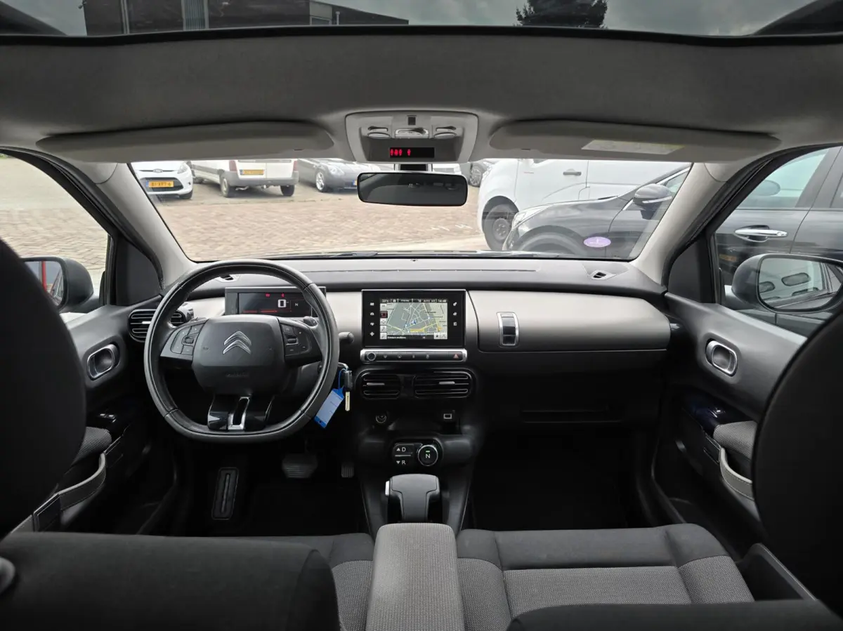 1.2 PureTech Shine Automaat Navi/Pano/PDC