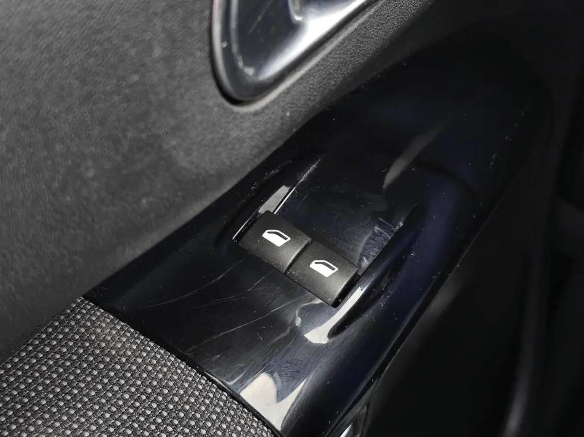 1.2 PureTech Shine Automaat Navi/Pano/PDC